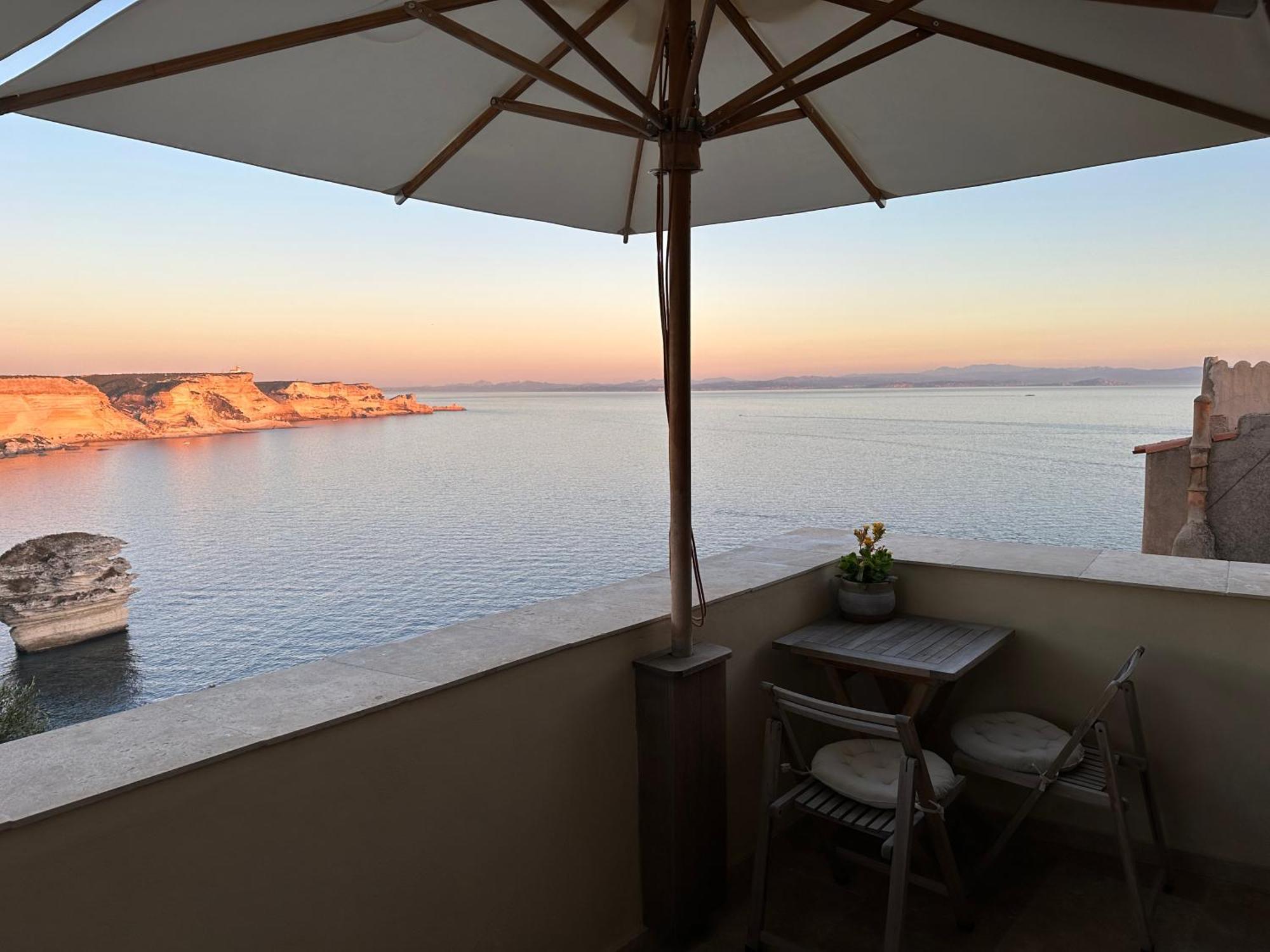 Entre Ciel Et Mer Hotel โบนิฟาซิโอ ภายนอก รูปภาพ